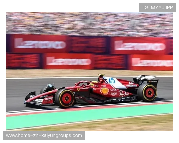 F1汉密尔顿车辆调校训练顺畅推进，速度与精准的完美结合